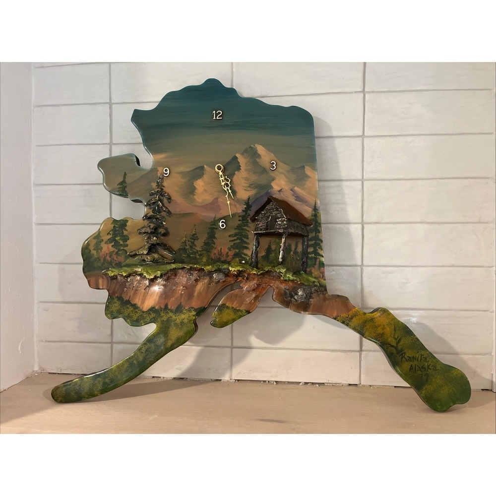Vintage 1979 Alaska Shaped 3D Hand Painted‎ Signed Wood Clock Art Sculpture READ